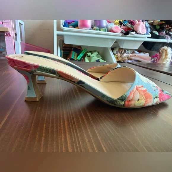 Nine West Floral Heels - Pink and Blue - Picture 4 of 6